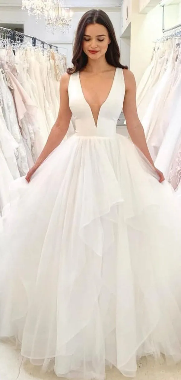 A-line V-Neck Sleeveless Elegant Tulle Princess Beach Dream Vintage Long Wedding Dresses WD544
