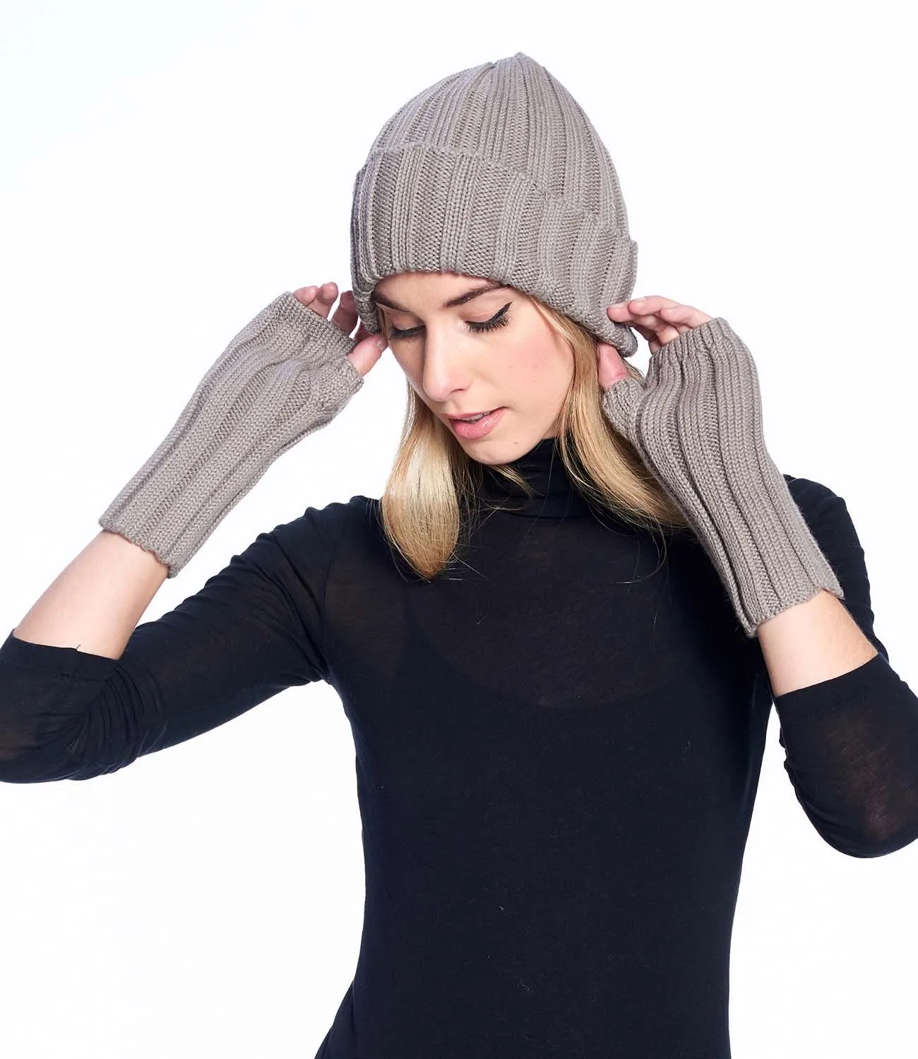 Alpaca Beanie Hat - Accordion - Sand
