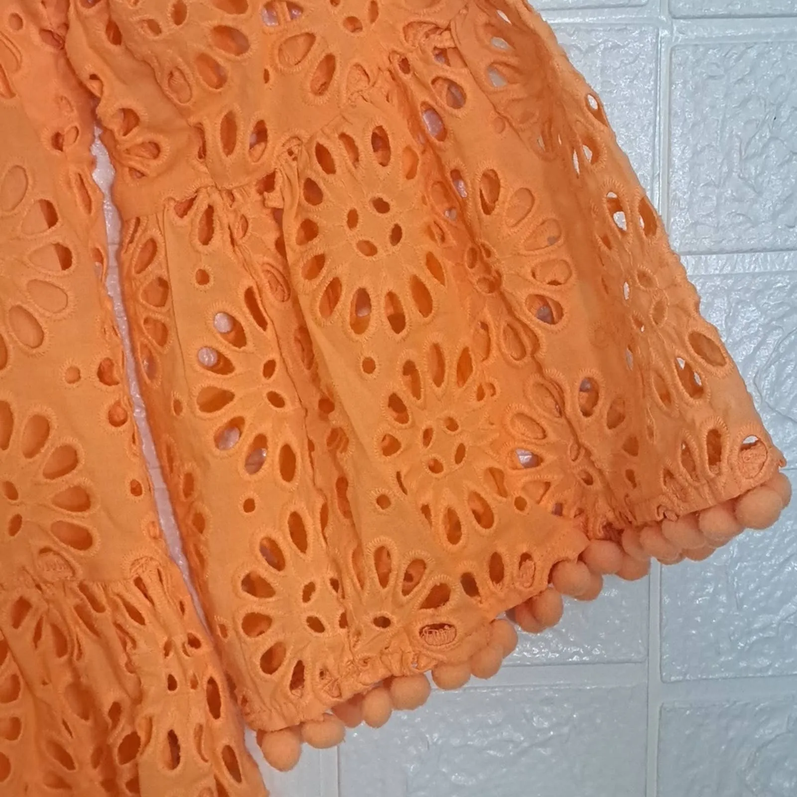 Lilly Pulitzer Bekah Top Cantaloupe Oversized Pinwheel Eyelet LG