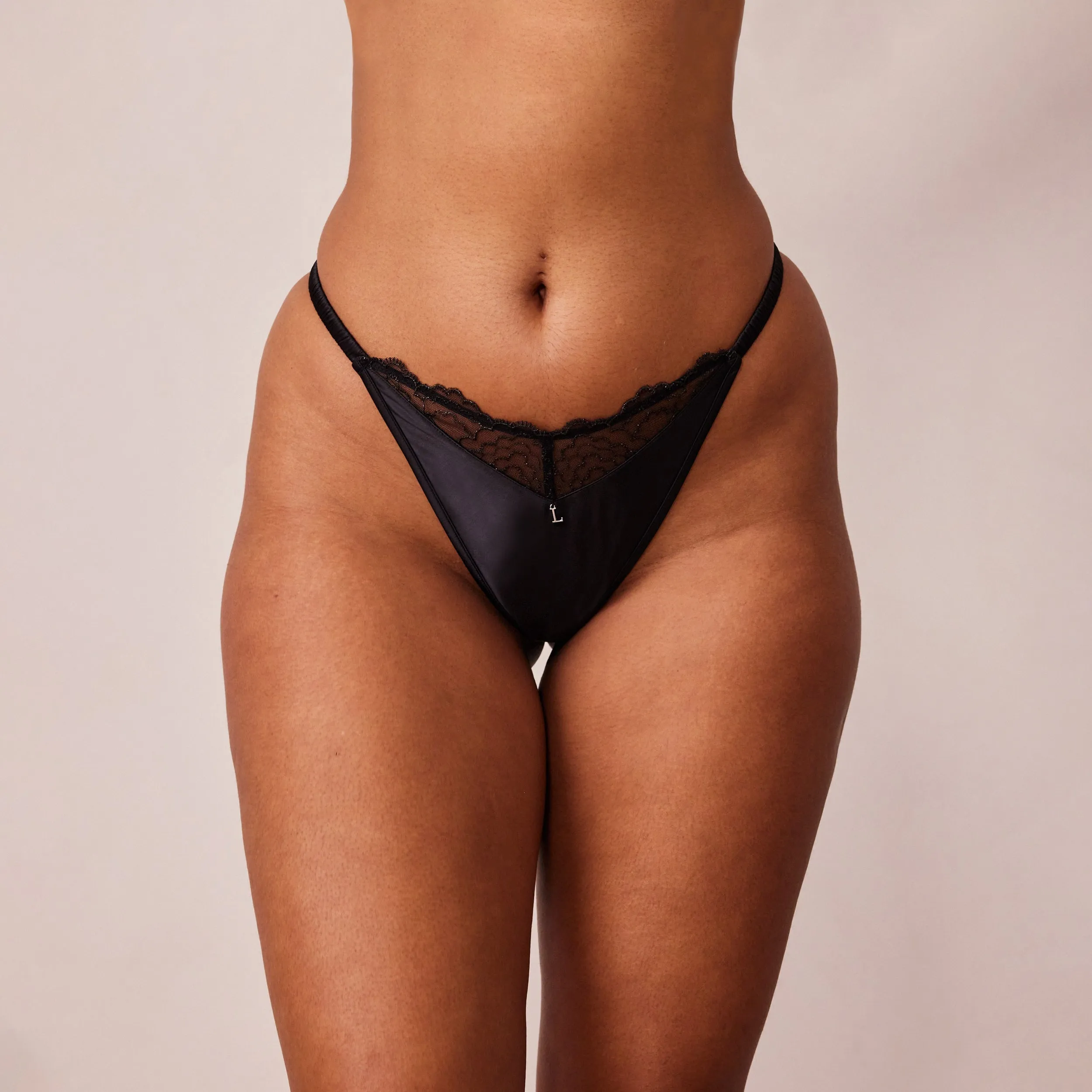 Quilted Lace G-string - Black