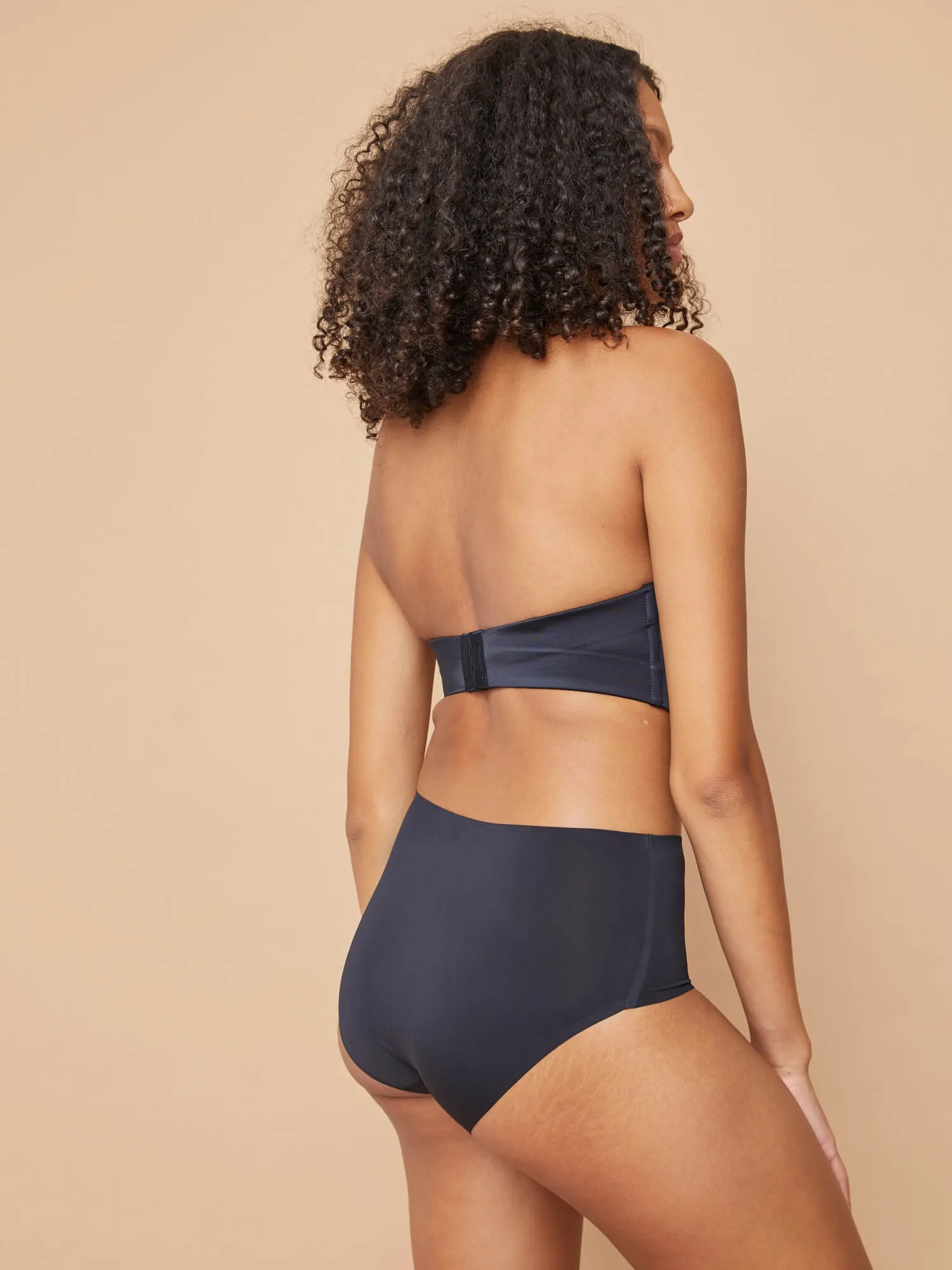 Refined Wireless Strapless Bra - RL136