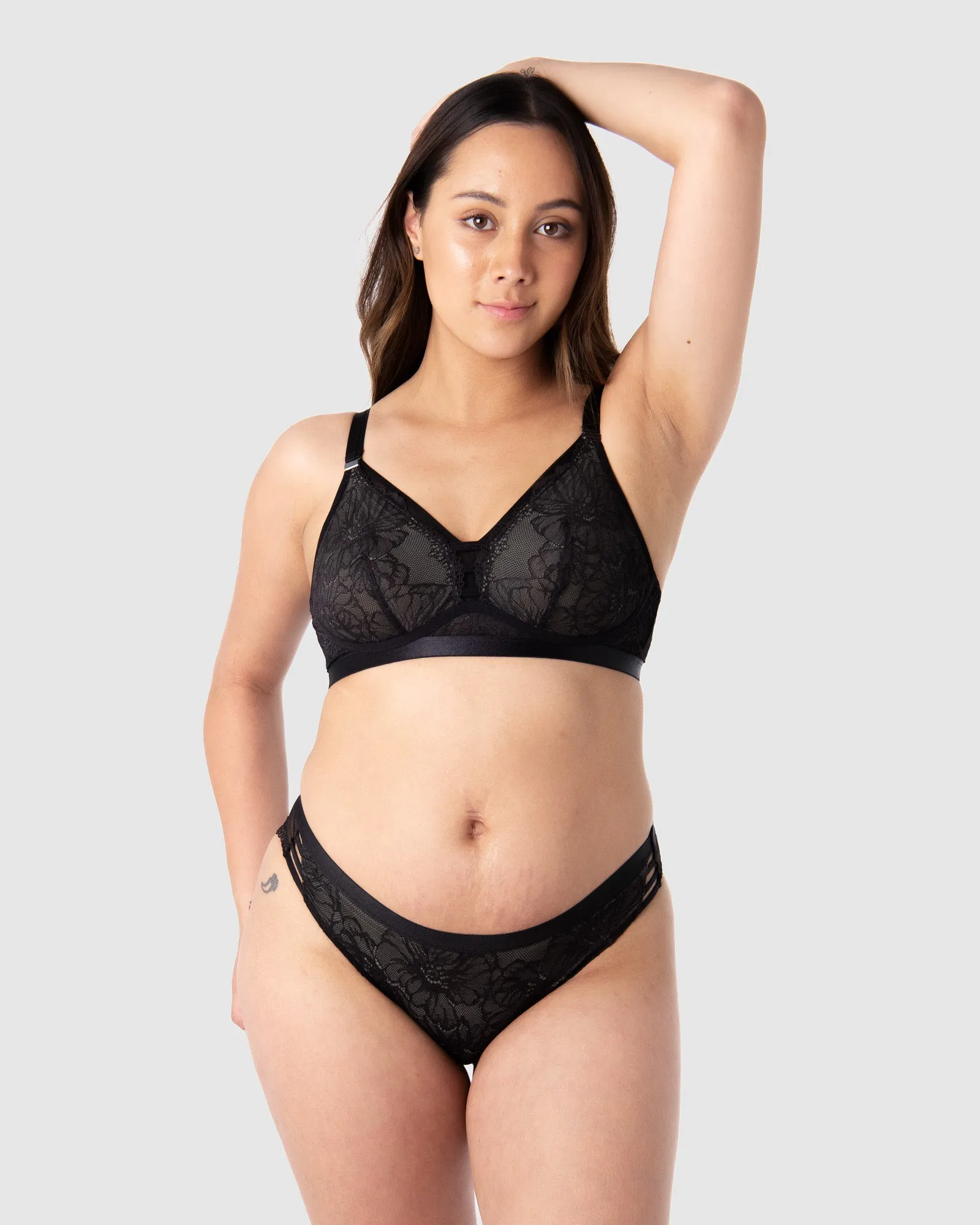 TRUE LUXE BLACK MULTIFIT BRA - WIREFREE